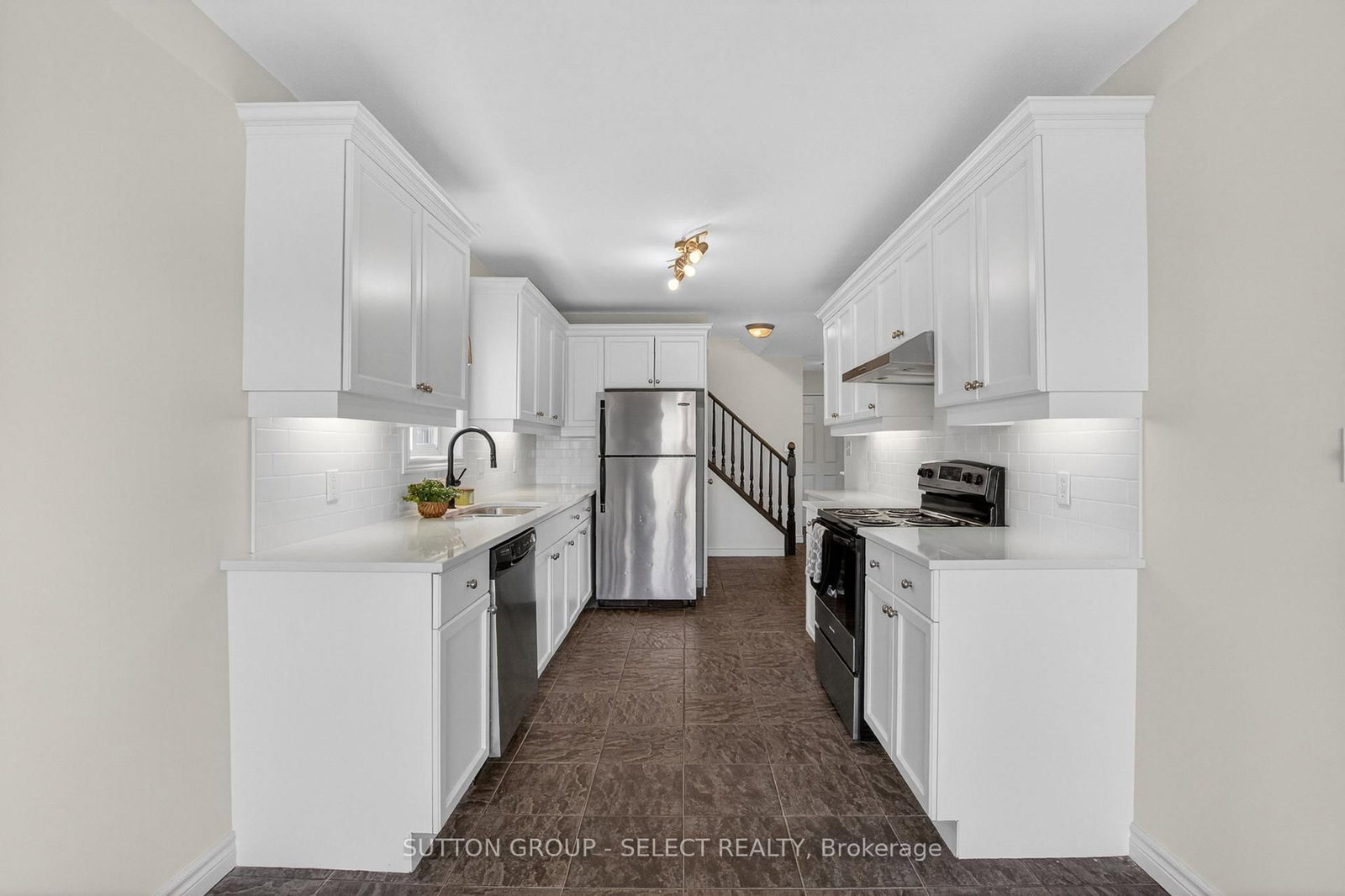 1893 Stackhouse Crescent • London North, ON photo 11