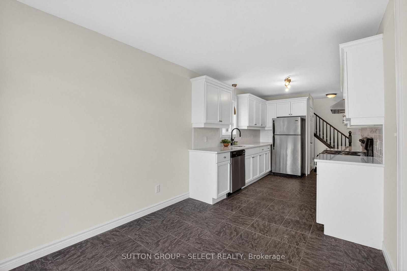 1893 Stackhouse Crescent • London North, ON photo 14