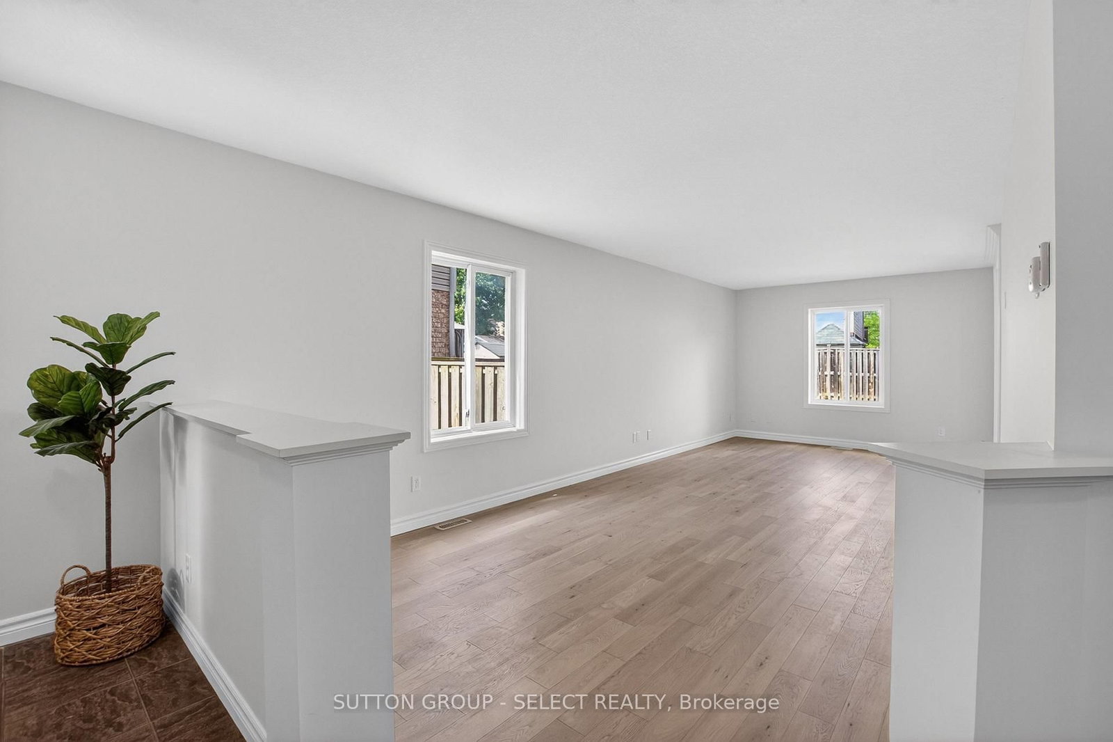 1893 Stackhouse Crescent • London North, ON photo 7