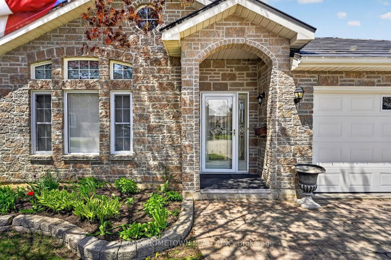 24 Regency Pl photo 5