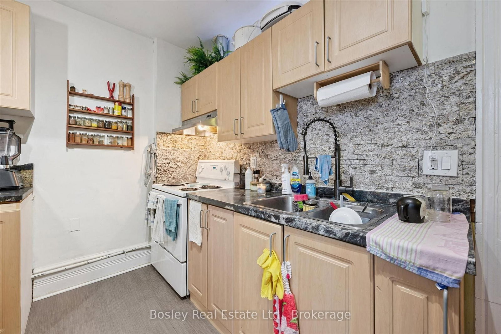 10 Ontario Street • Guelph, ON photo 29