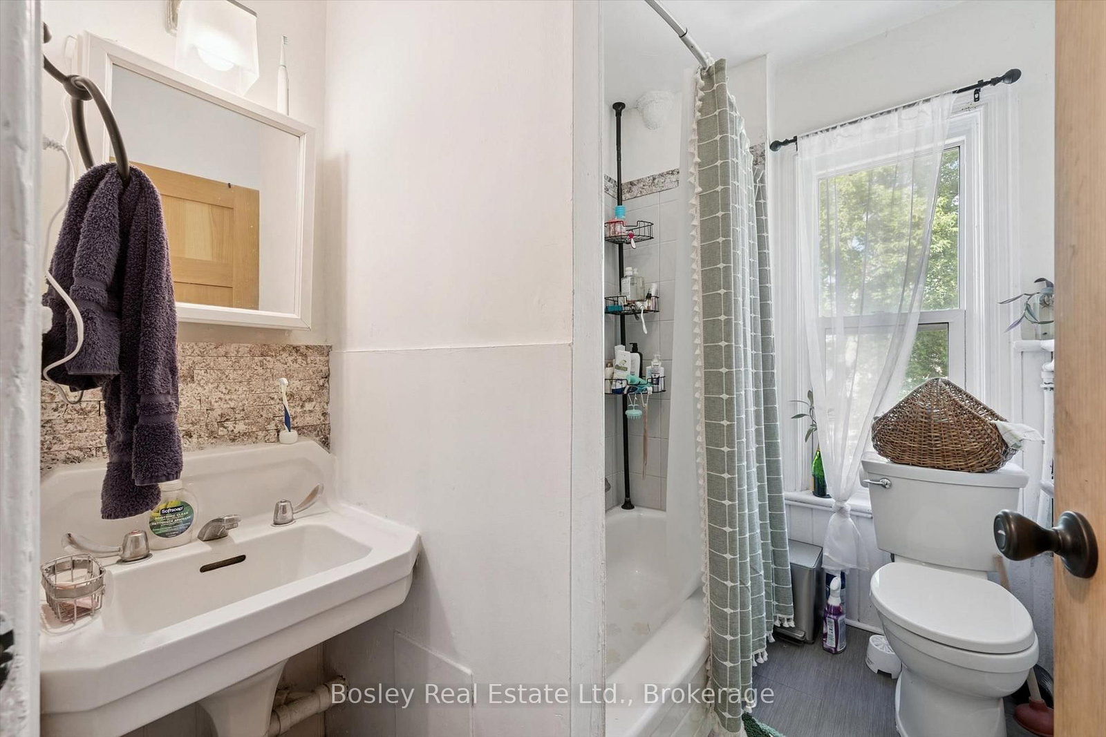 10 Ontario Street • Guelph, ON photo 36
