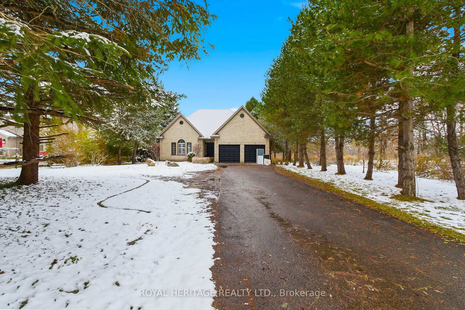 1401 Westdel Bourne Street W • London South, ON photo 2