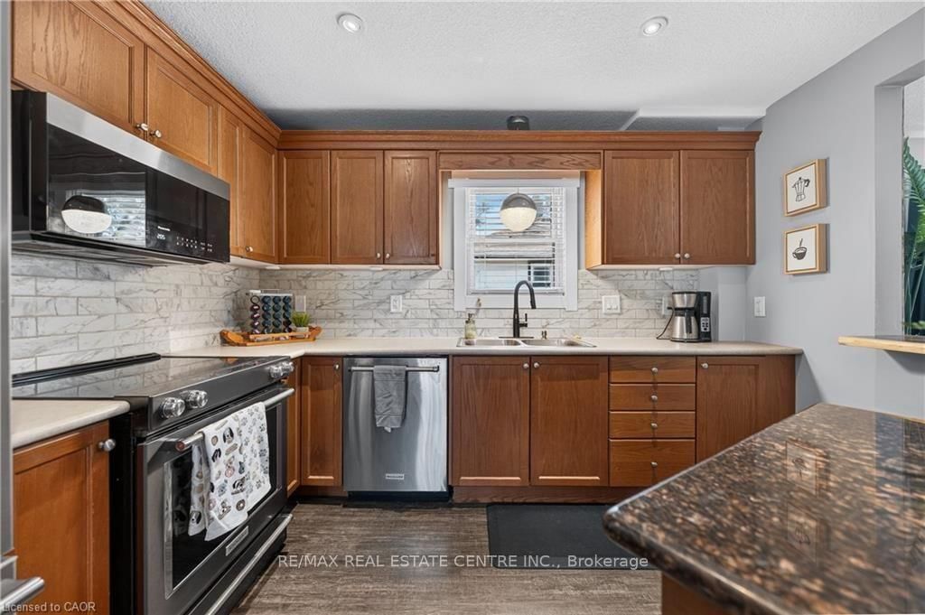 84 Norfolk Avenue • Cambridge, ON photo 16