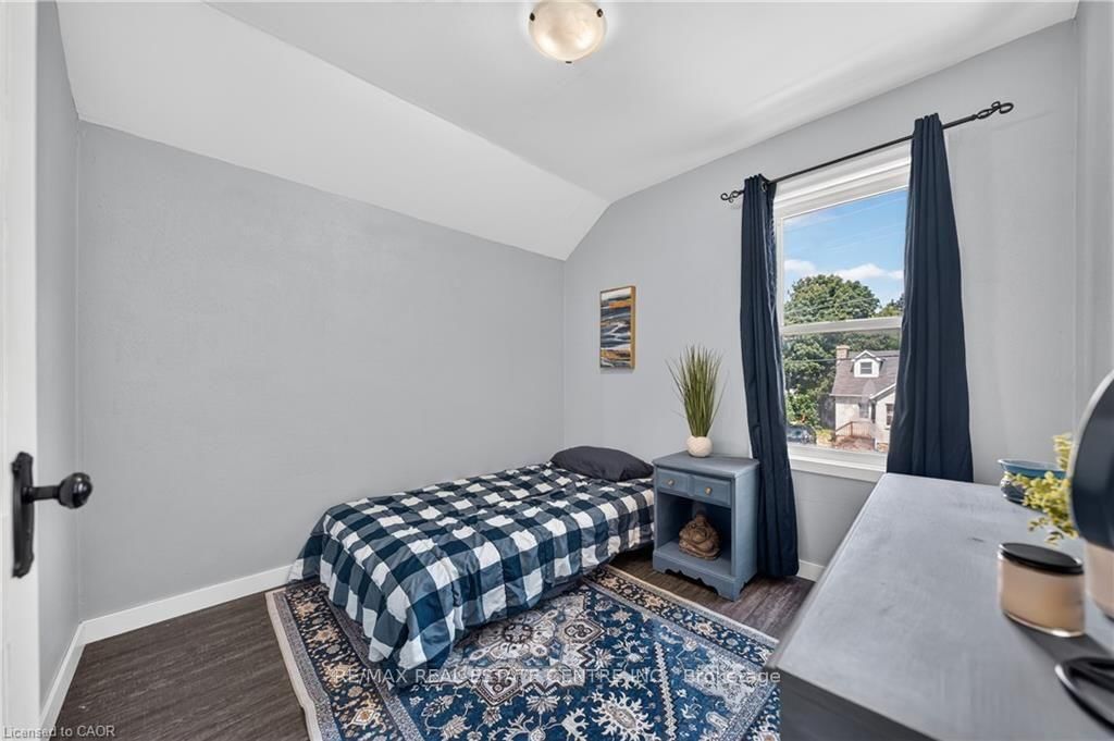84 Norfolk Avenue • Cambridge, ON photo 32