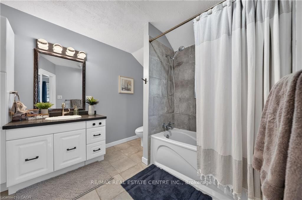 84 Norfolk Avenue • Cambridge, ON photo 35