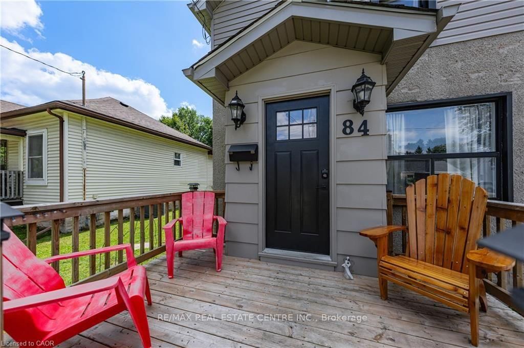 84 Norfolk Avenue • Cambridge, ON photo 5