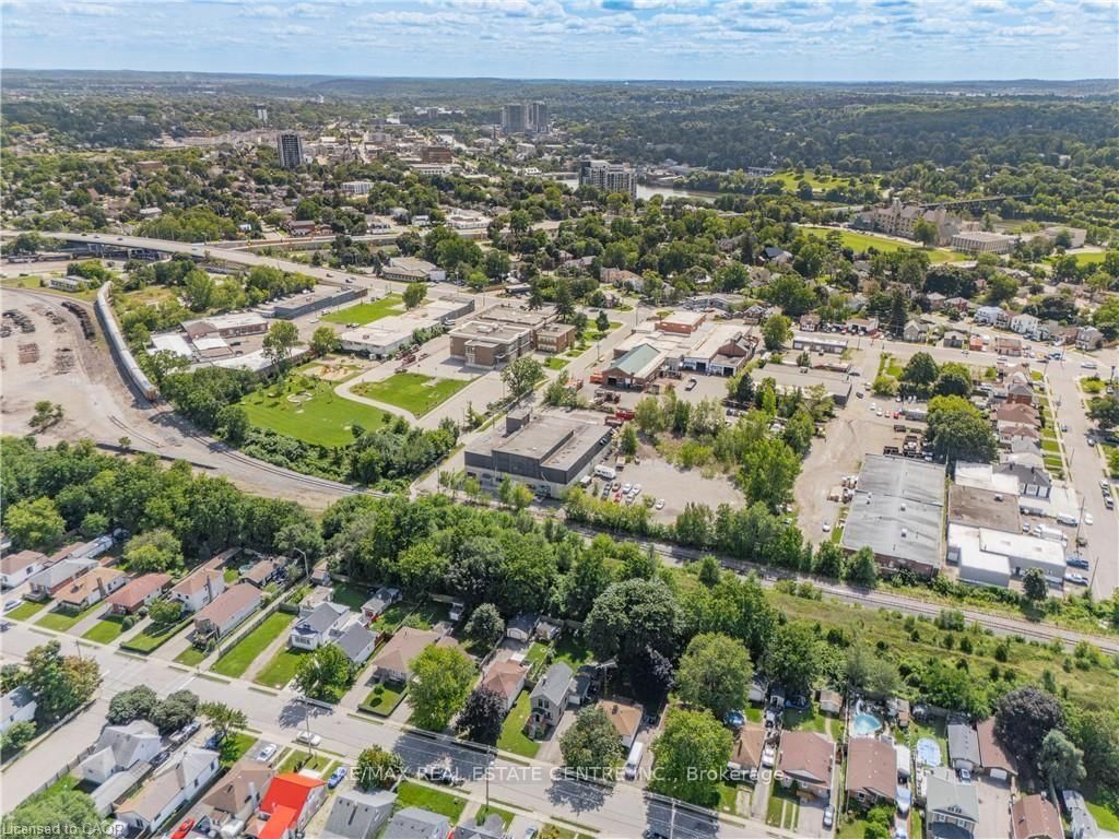84 Norfolk Avenue • Cambridge, ON photo 50