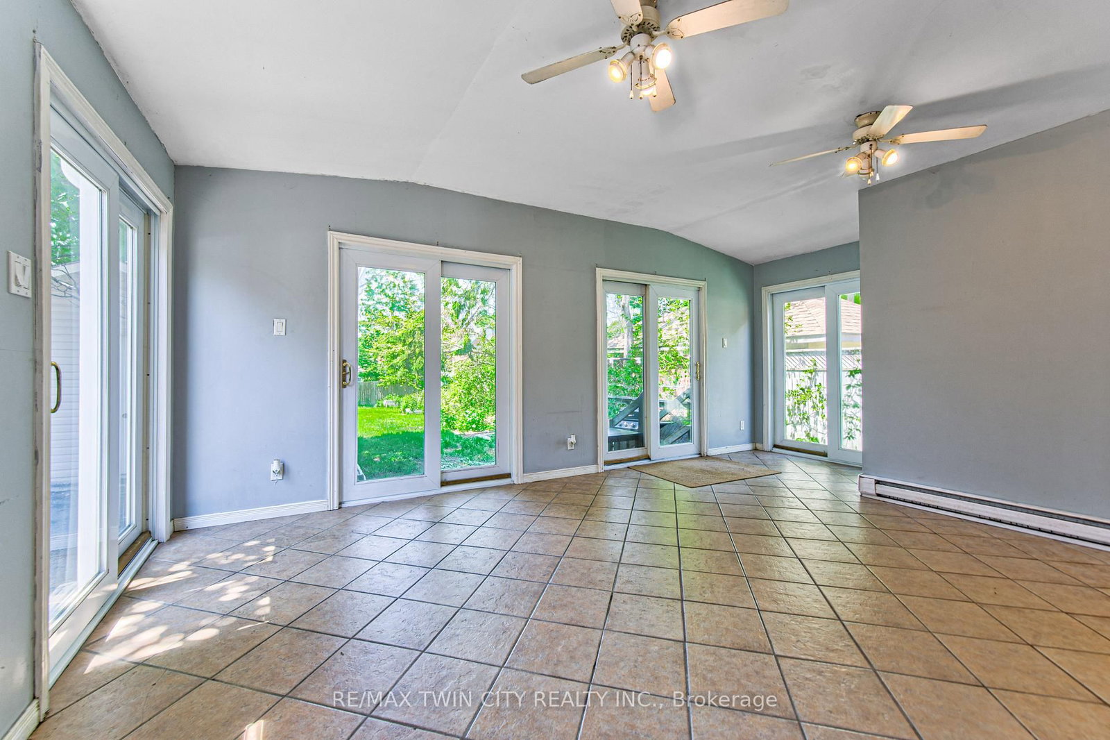 22 Herlan Avenue • Kitchener, ON photo 19