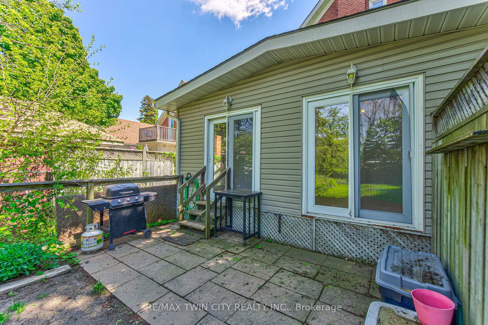 22 Herlan Avenue • Kitchener, ON photo 30