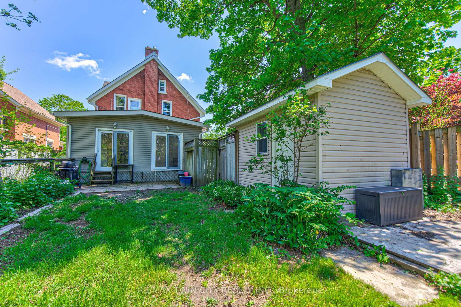 22 Herlan Avenue • Kitchener, ON photo 33