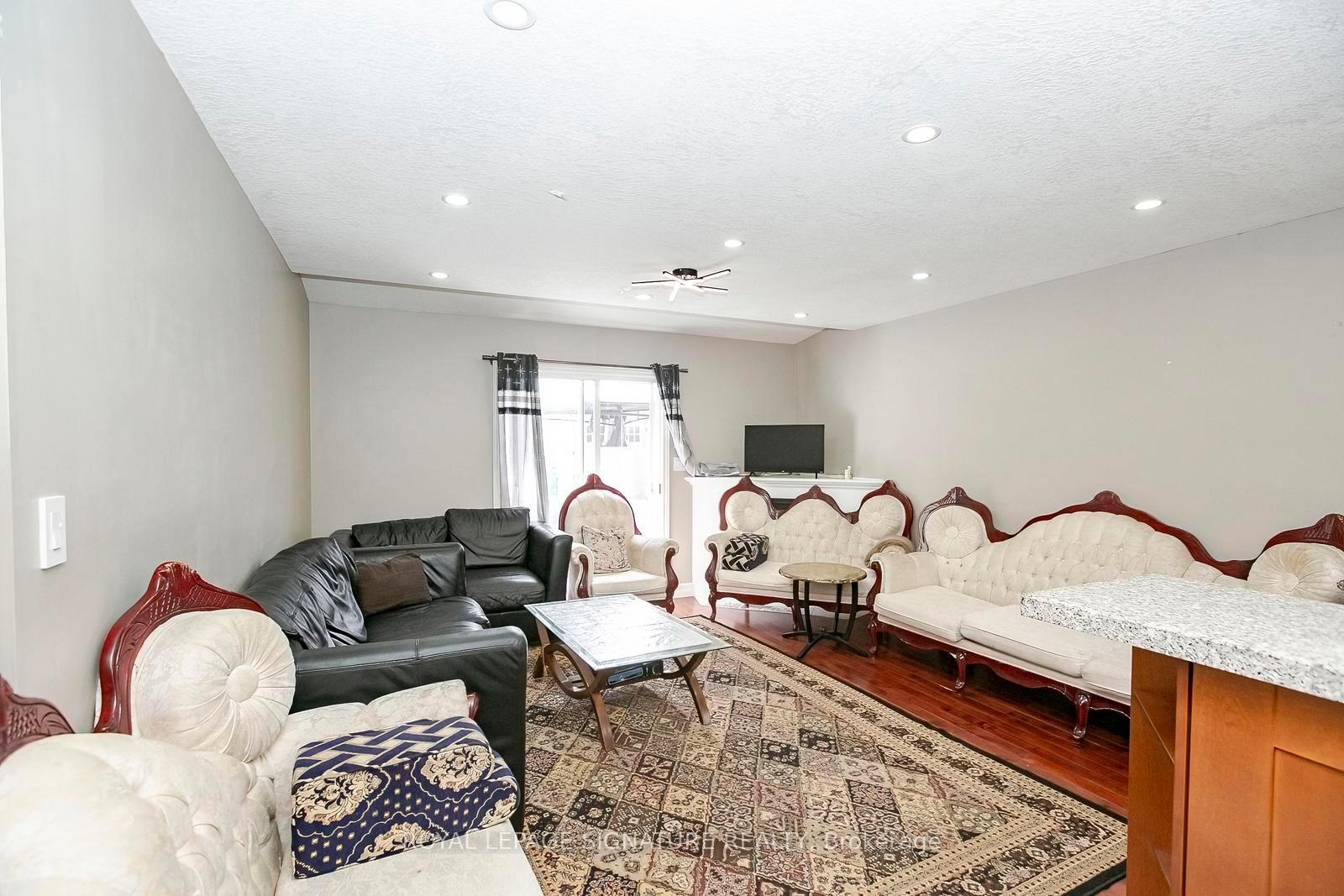 107 Glencliffe Court • Kitchener, ON photo 13
