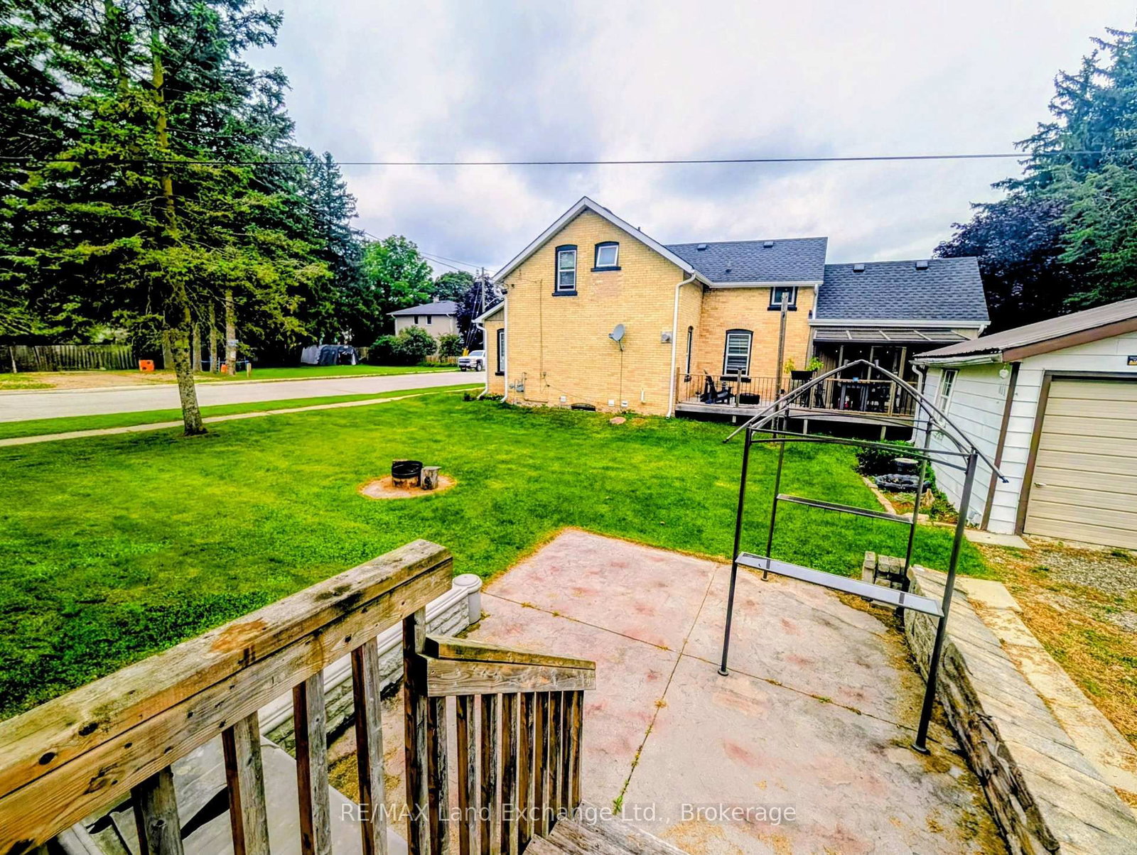 10 Mary Street • Brockton, ON photo 6