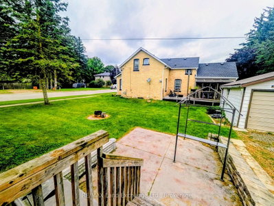 10 Mary Street • Brockton, ON photo 6
