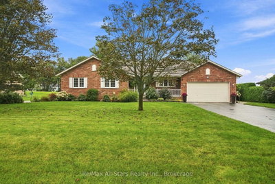 22 Hallett Crescent • Kawartha Lakes, ON photo 3