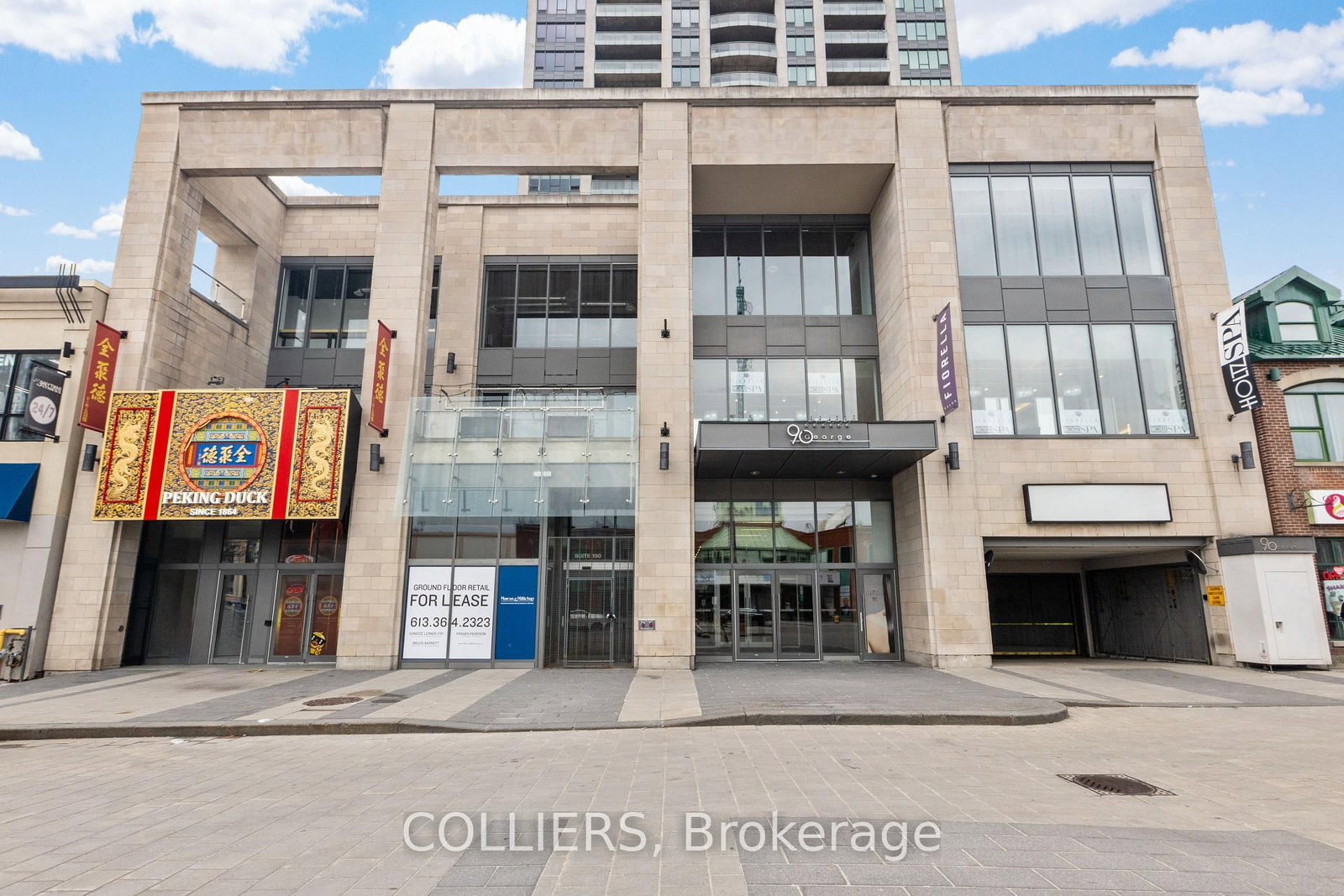 Front view of 300-90 George Street, Ottawa