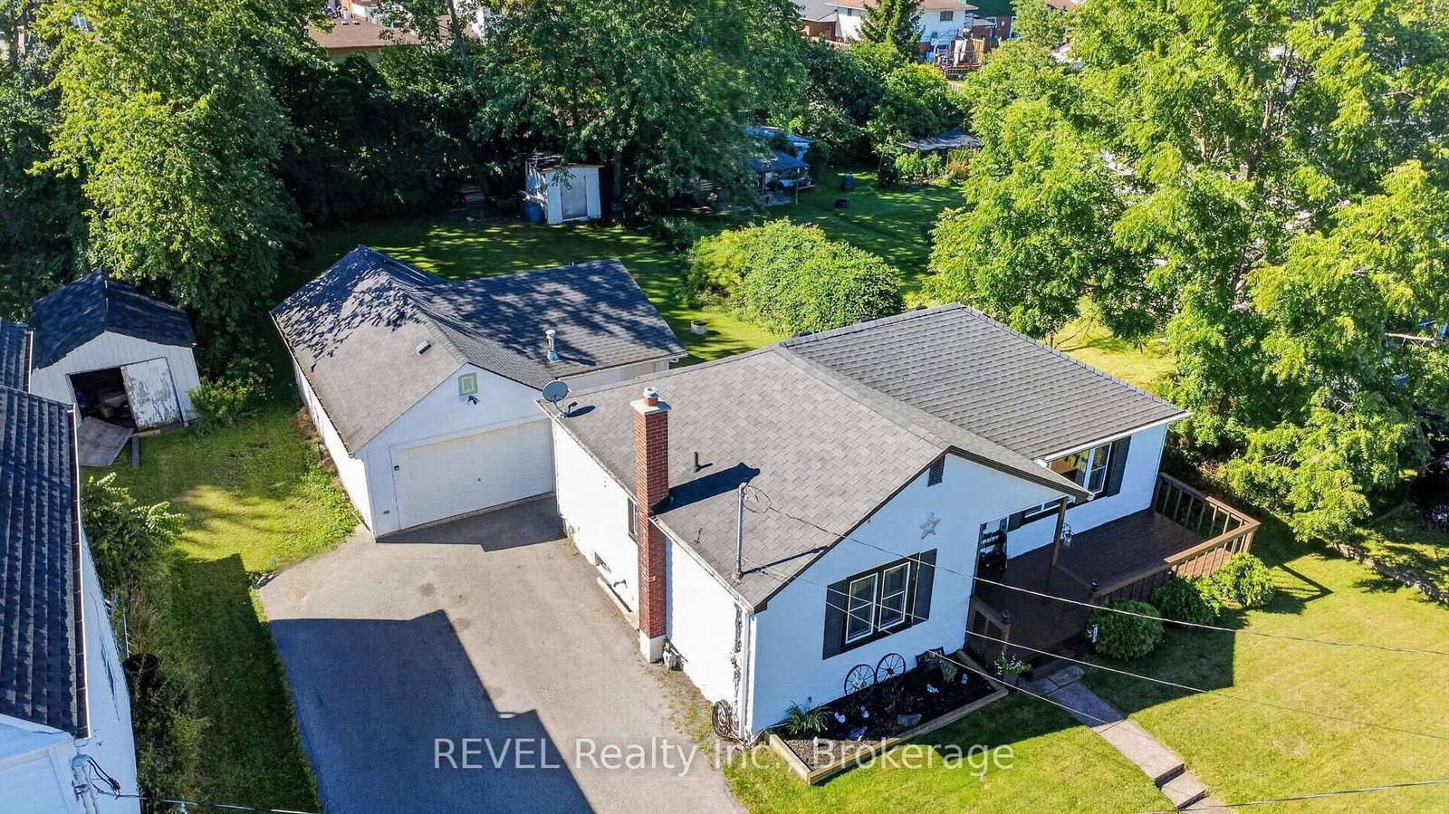33 Lewis Street • Fort Erie, ON photo 5