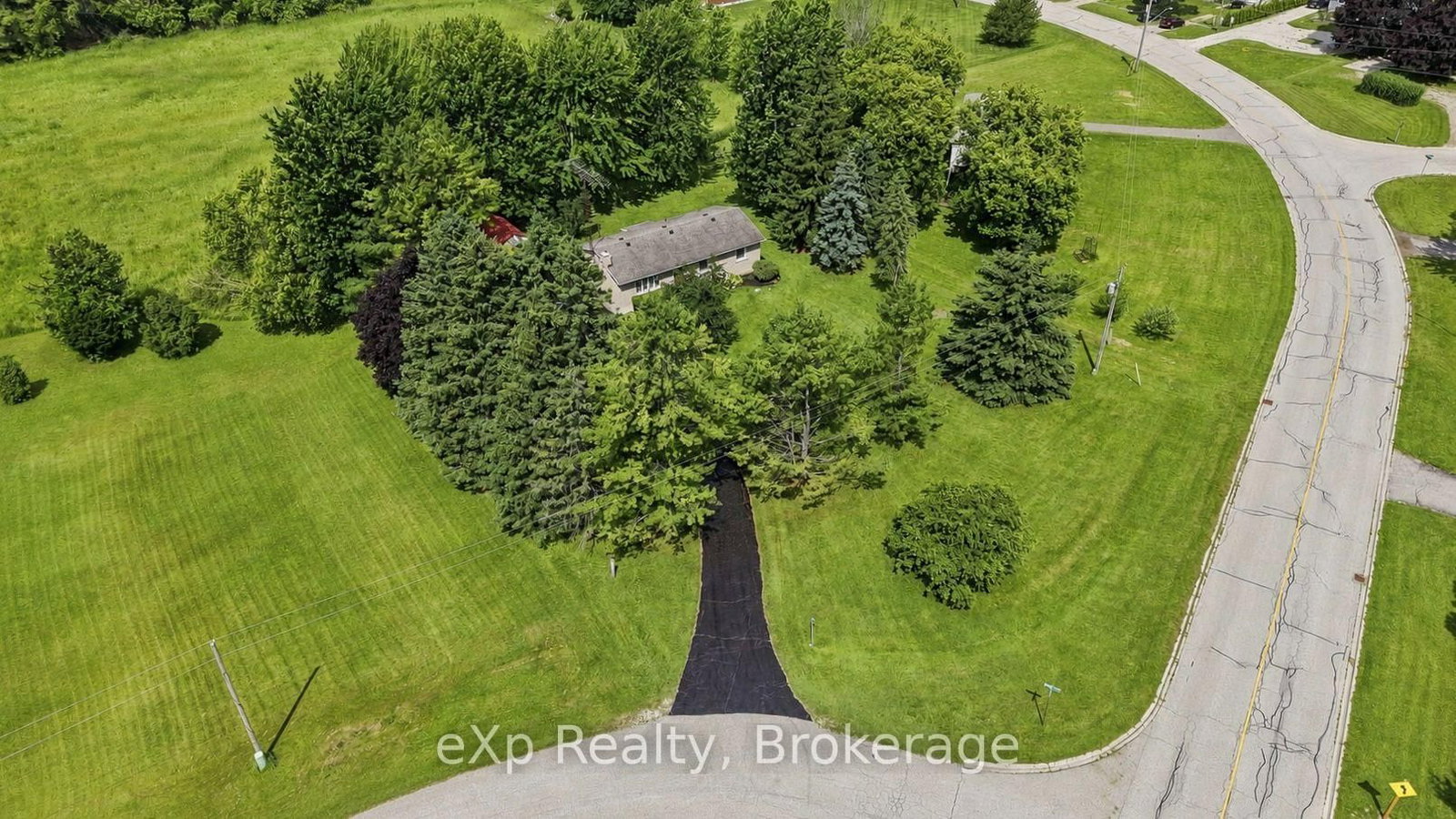 313 Bruce 15 Road • Brockton, ON photo 1