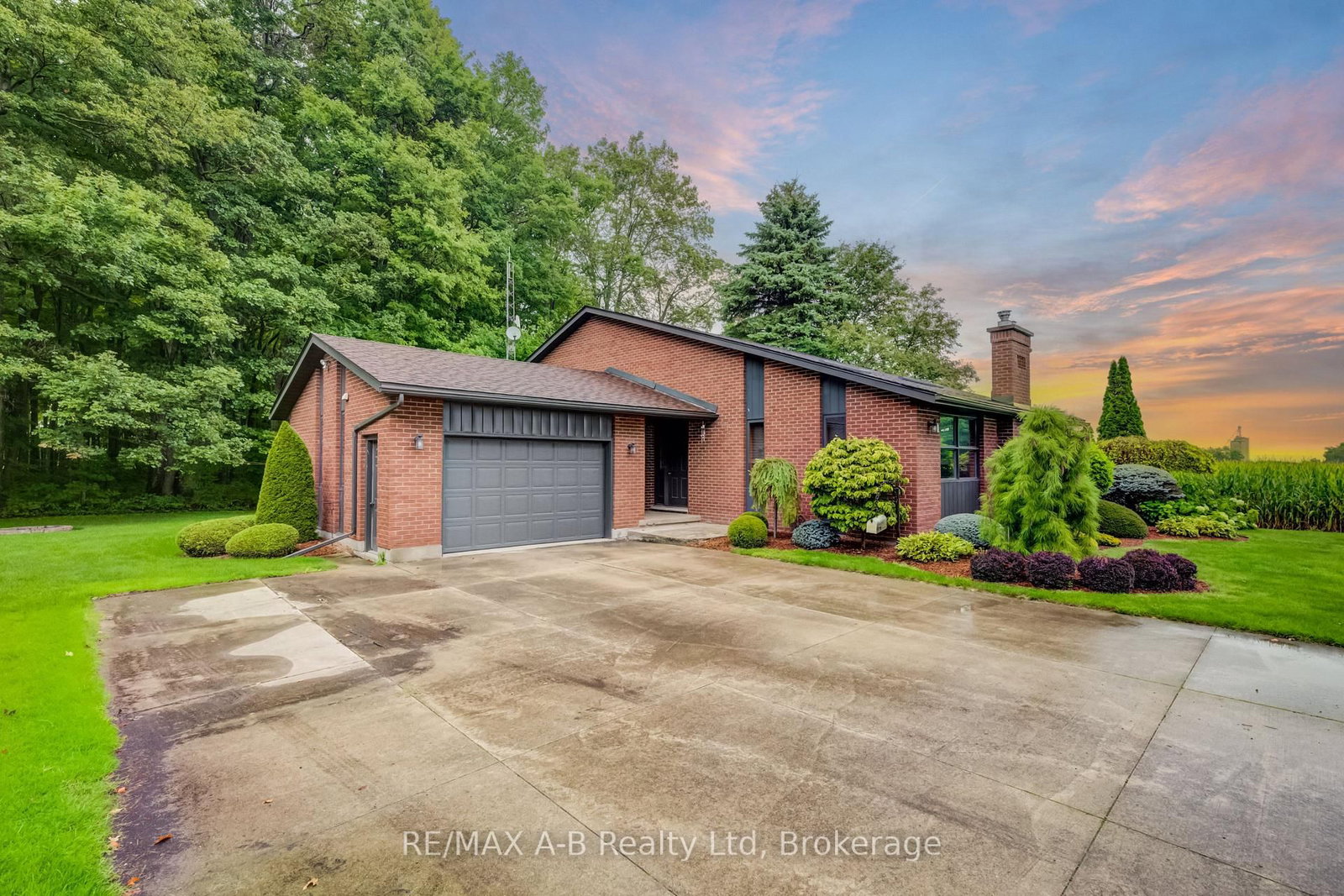 924951 Cassel Side Road • East Zorra-Tavistock, ON photo 3