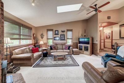 924951 Cassel Side Road • East Zorra-Tavistock, ON photo 6