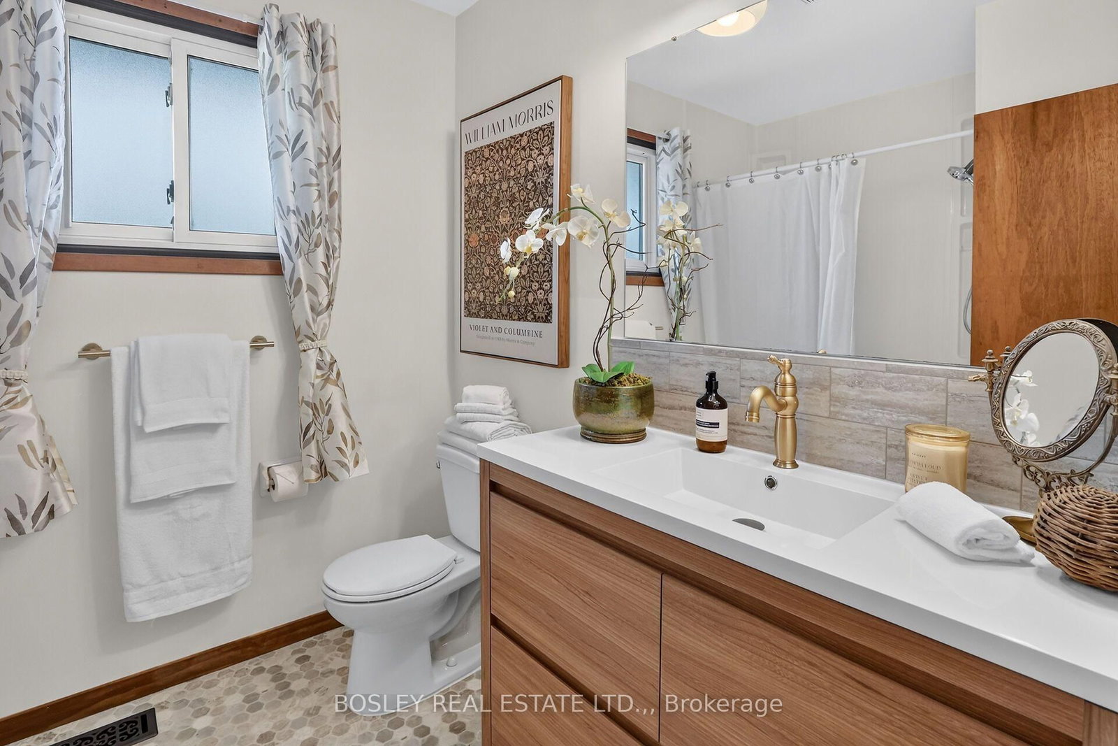 8410 Ares Court • Niagara Falls, ON photo 15
