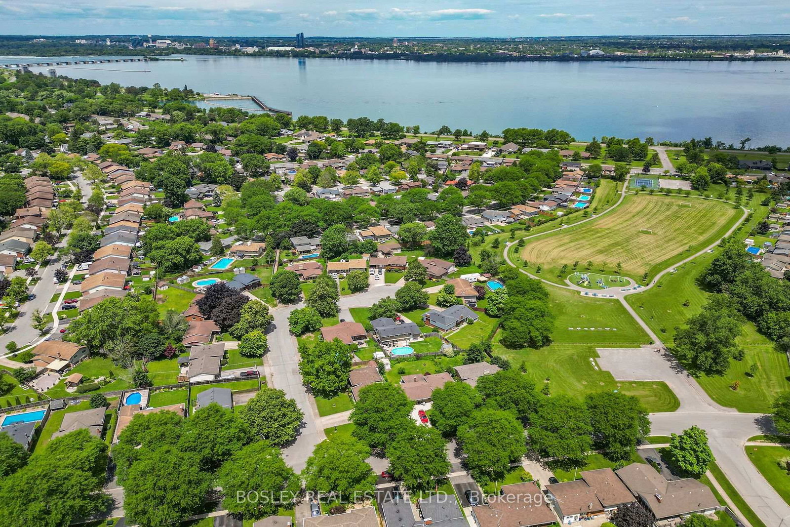 8410 Ares Court • Niagara Falls, ON photo 39