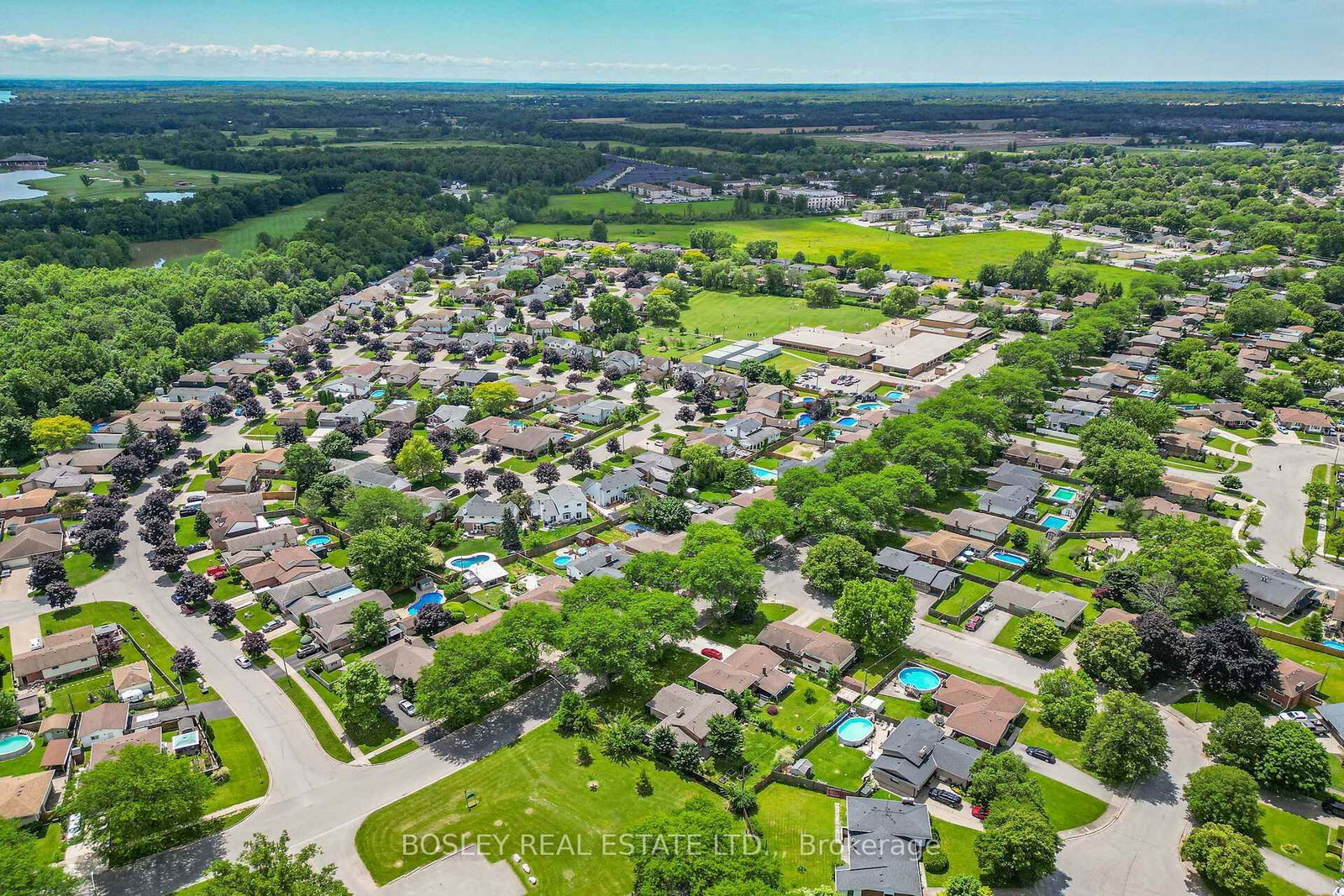 8410 Ares Court • Niagara Falls, ON photo 42
