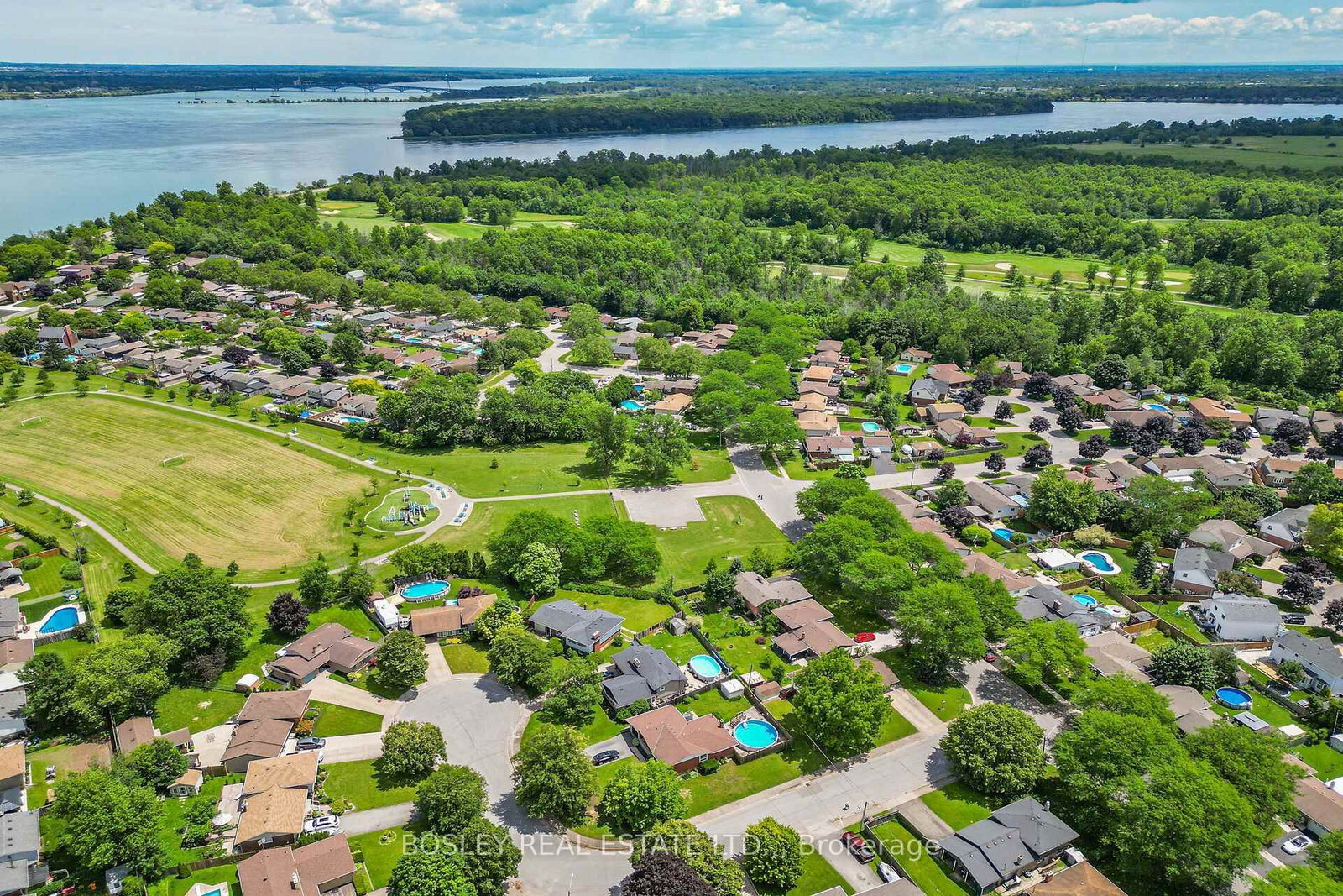8410 Ares Court • Niagara Falls, ON photo 46