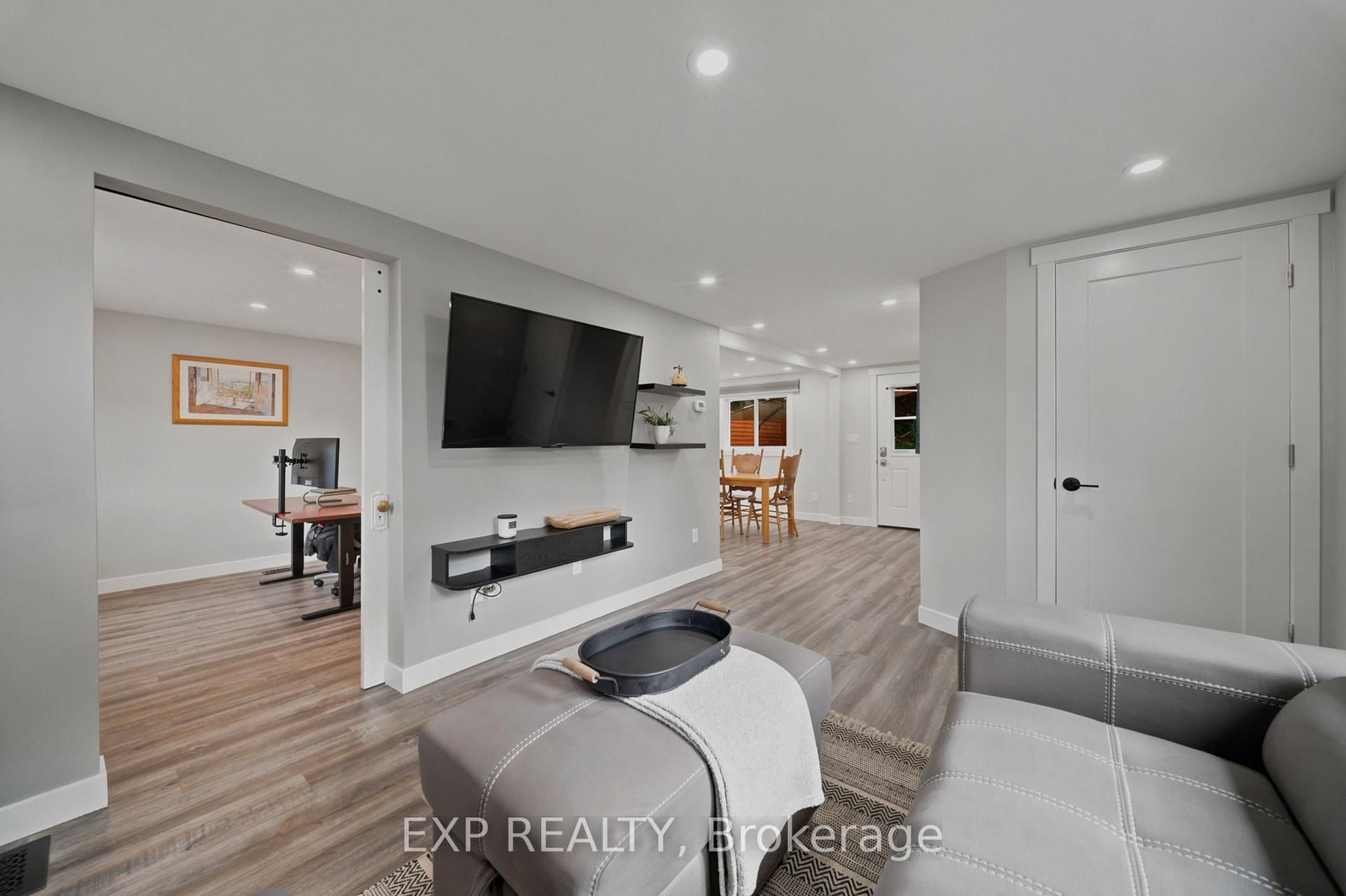 3460 ST JOSEPH Boulevard • Ottawa, ON photo 8