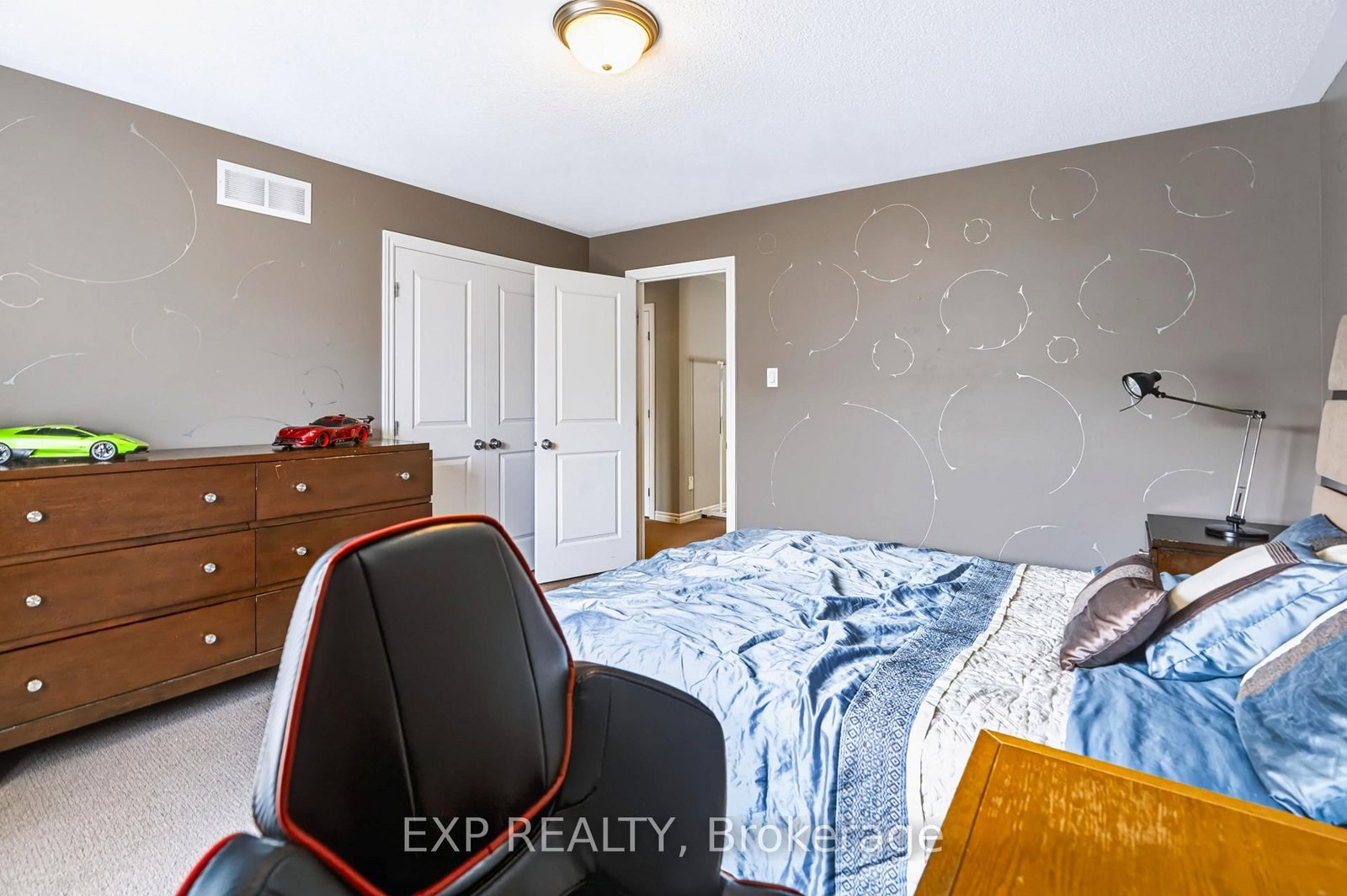 513 Egret Way W • Ottawa, ON photo 48