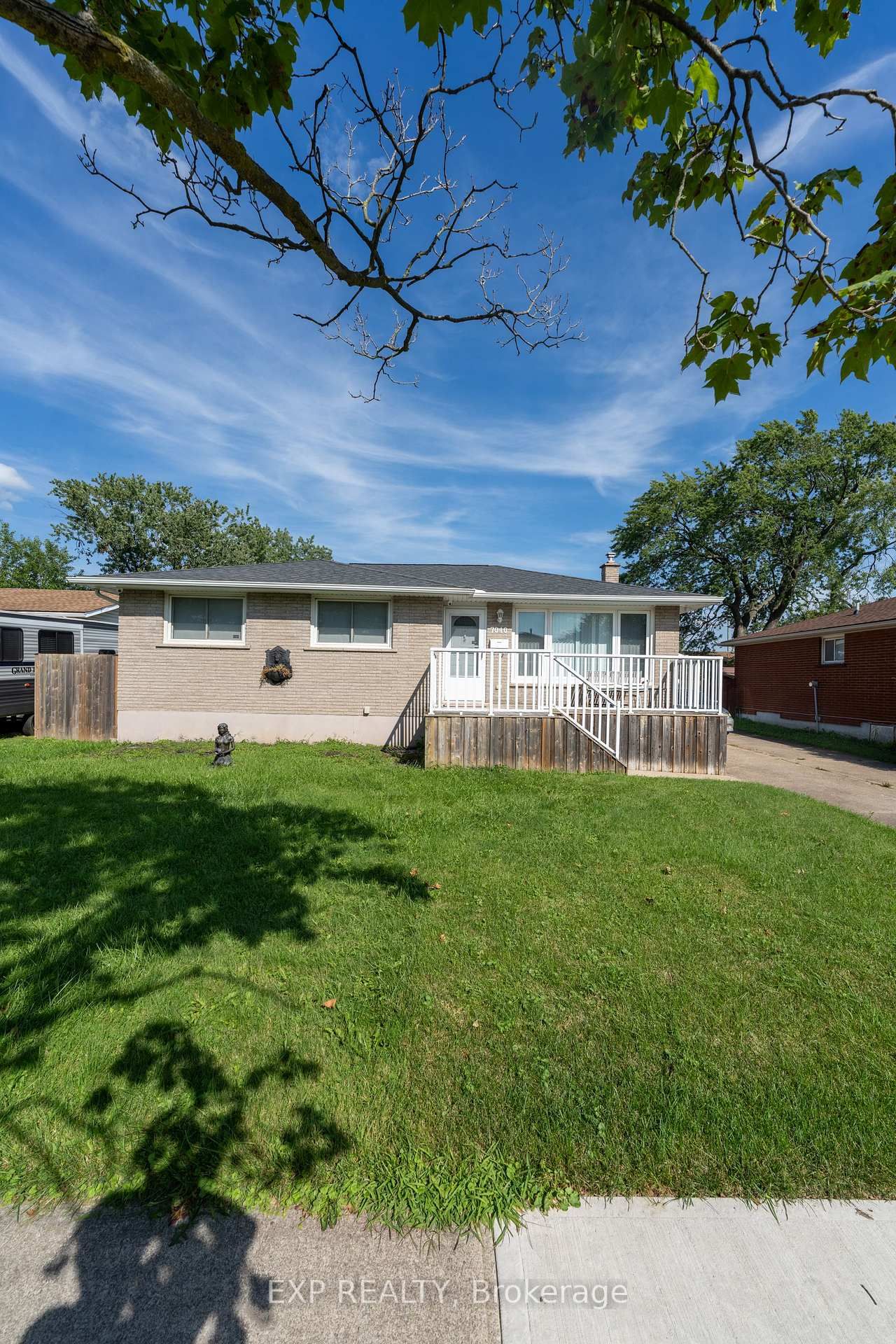 7040 Warden Avenue • Niagara Falls, ON photo 45