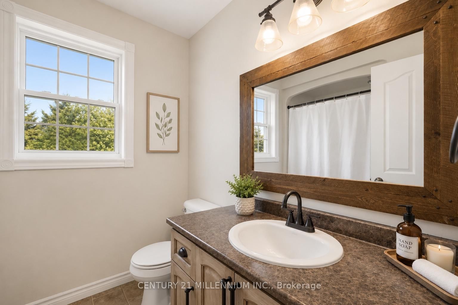 1100 Walker Street • Howick, ON photo 16