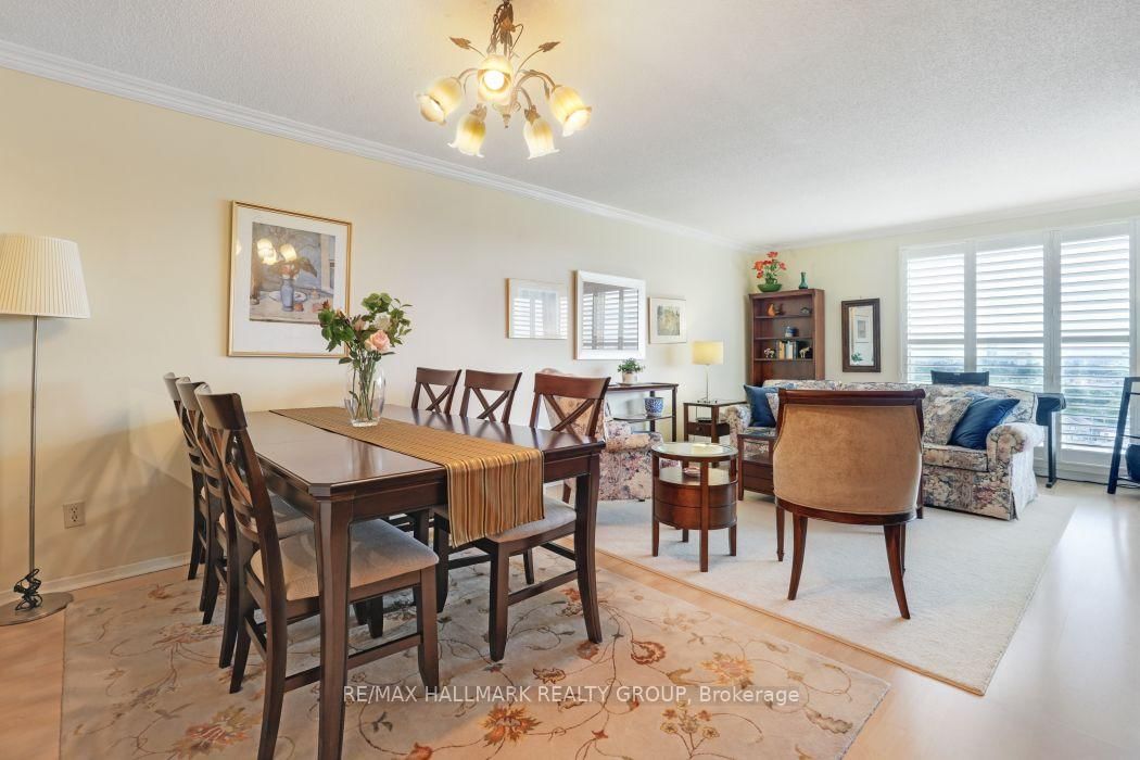 545 St Laurent Boulevard • #1006 • Ottawa, ON photo 18