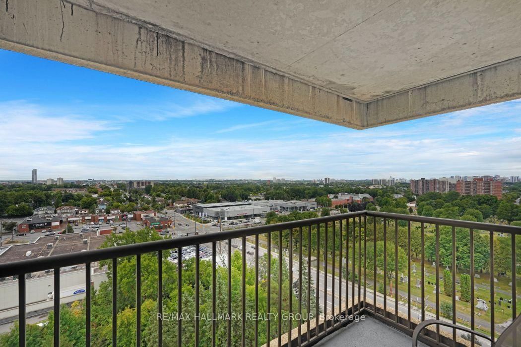 545 St Laurent Boulevard • #1006 • Ottawa, ON photo 25