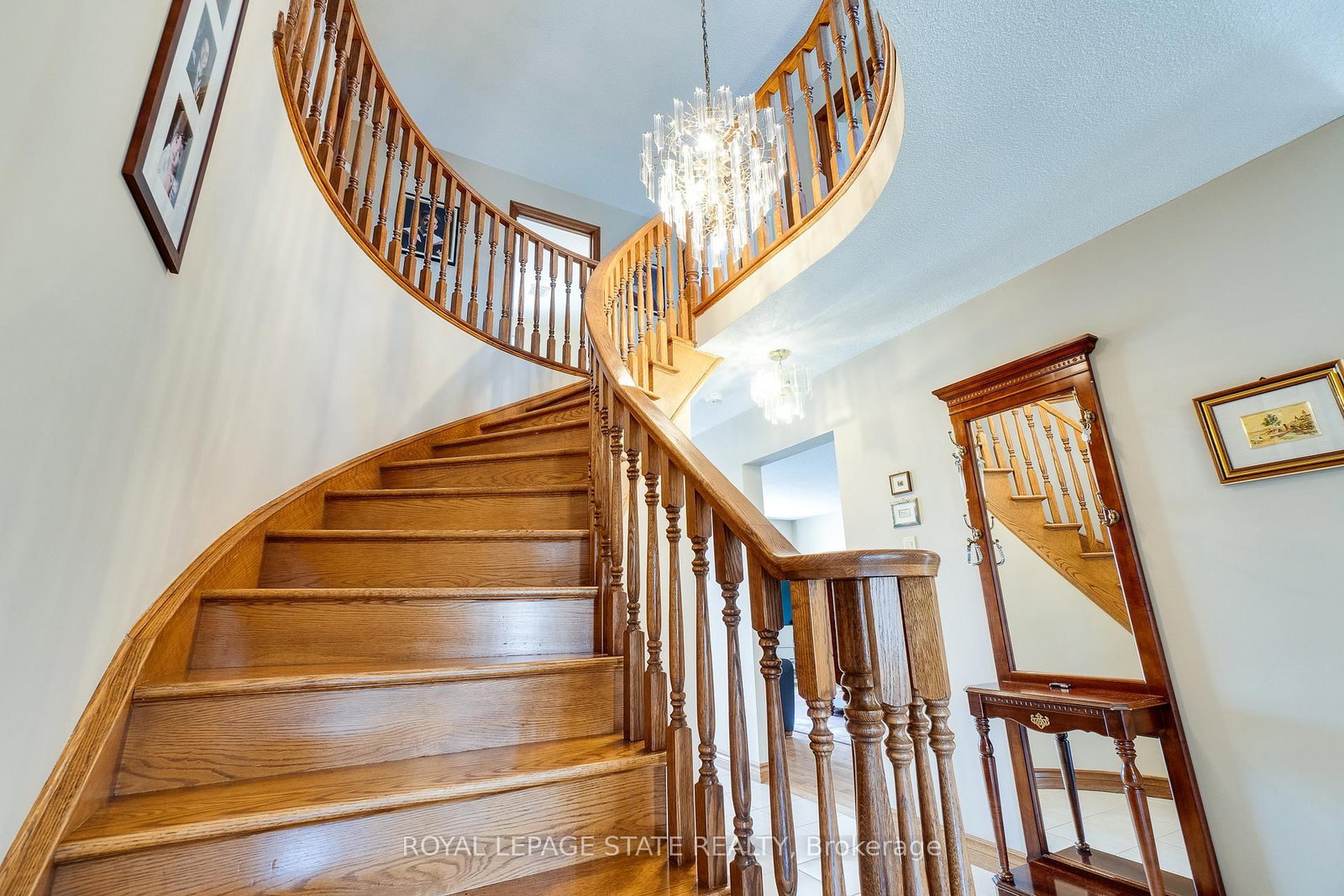 137 National Drive • Hamilton, ON photo 34
