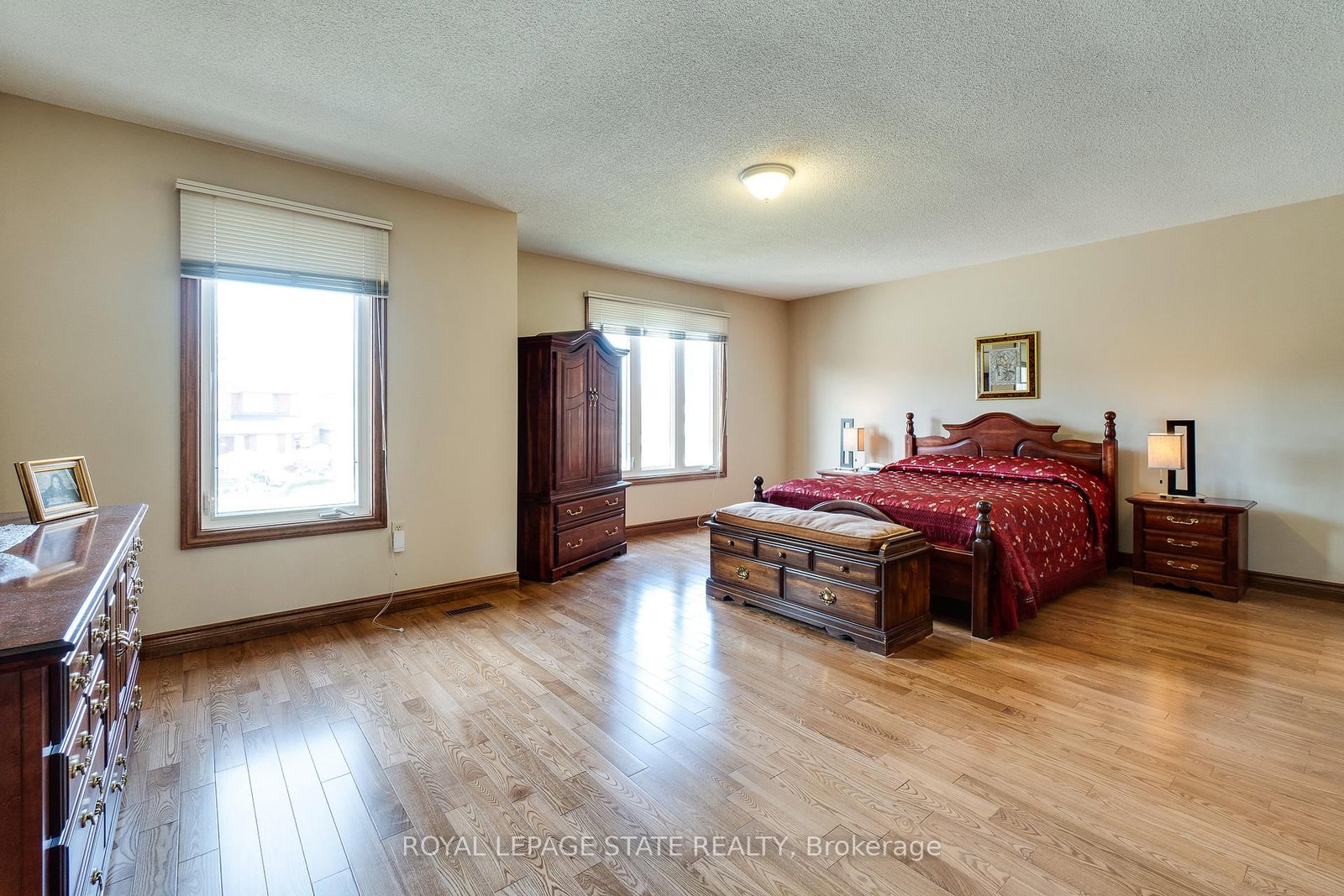 137 National Drive • Hamilton, ON photo 37