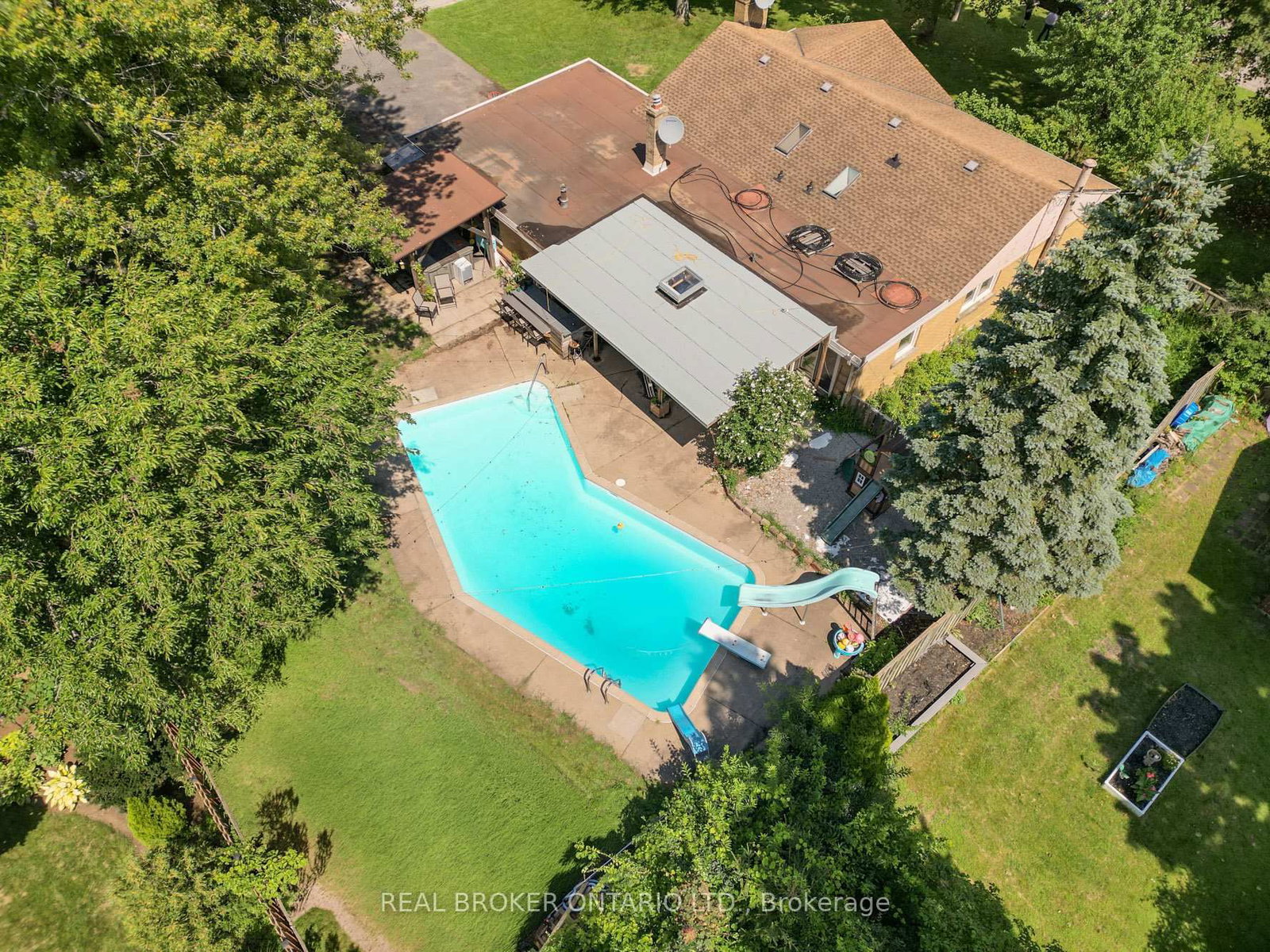 20 ALAN Crescent • Pelham, ON photo 5