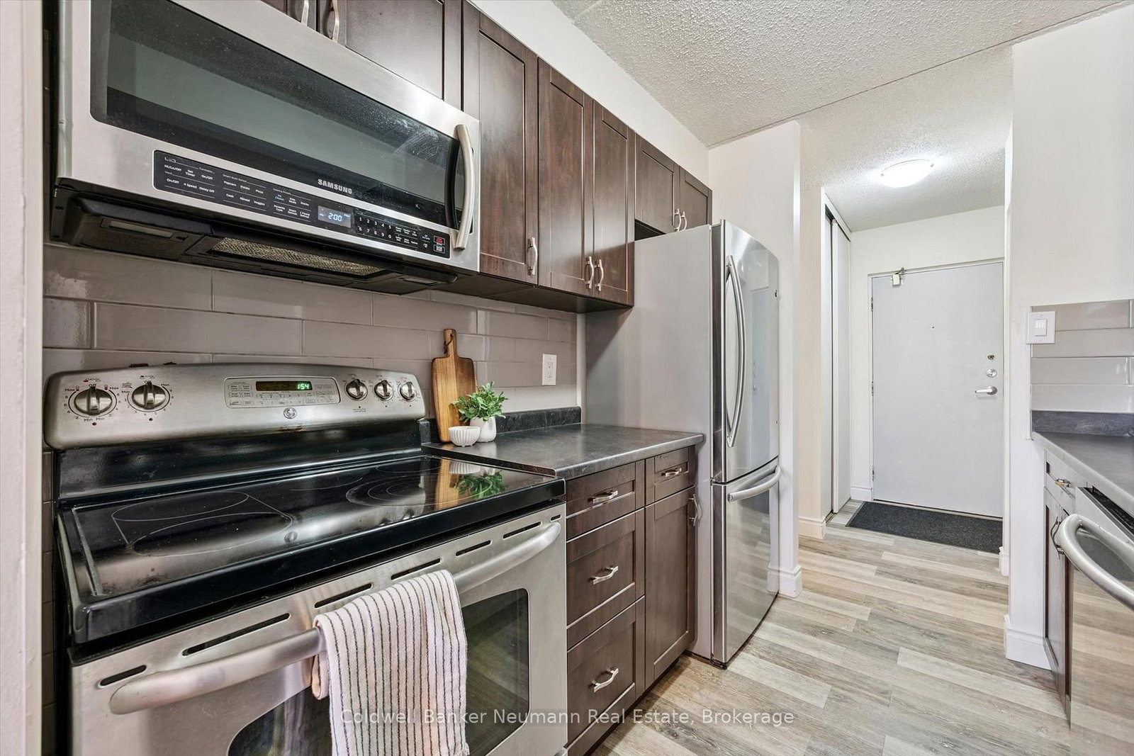 65 Silvercreek Parkway N • #407 • Guelph, ON photo 10