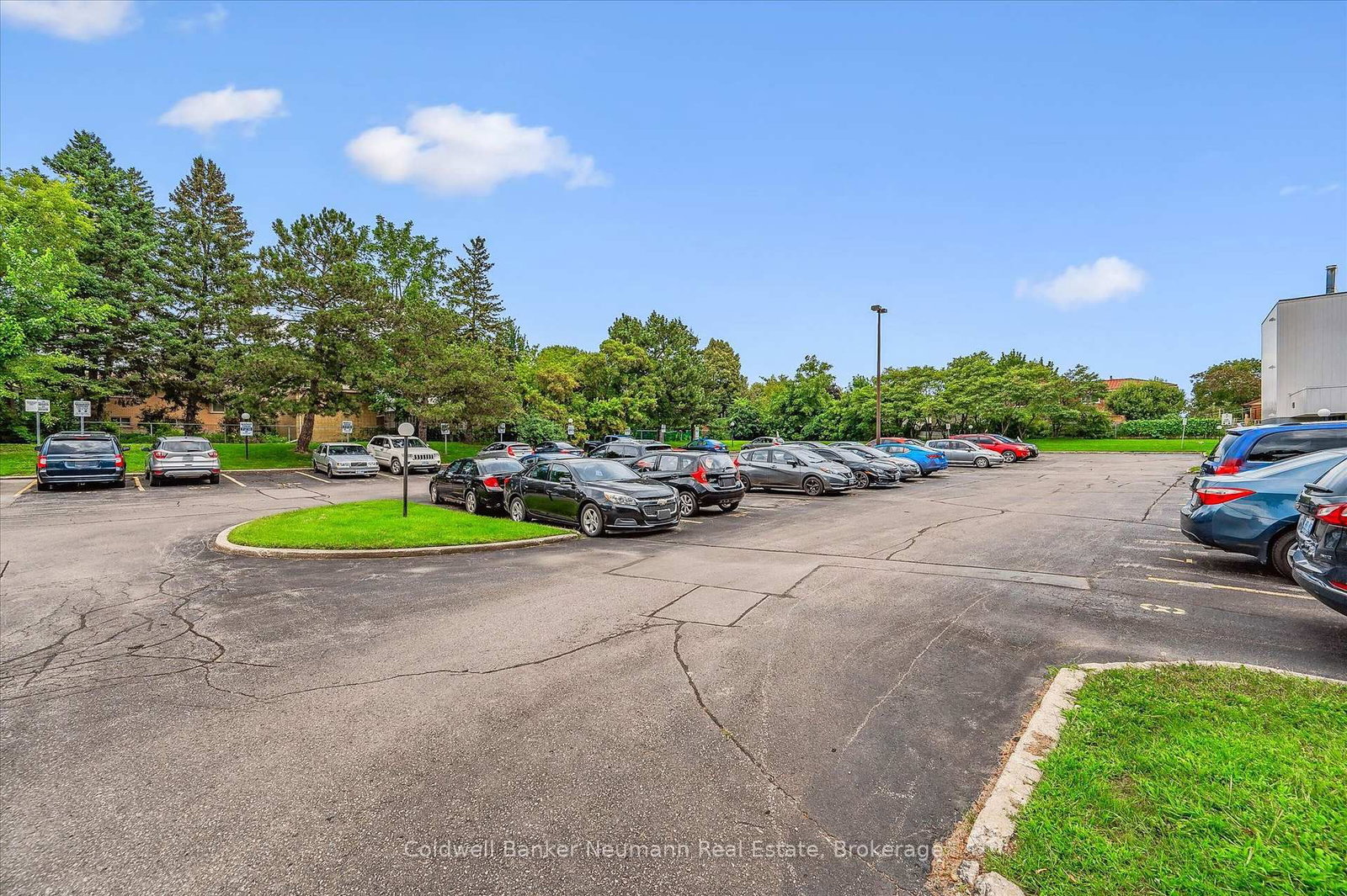 65 Silvercreek Parkway N • #407 • Guelph, ON photo 21