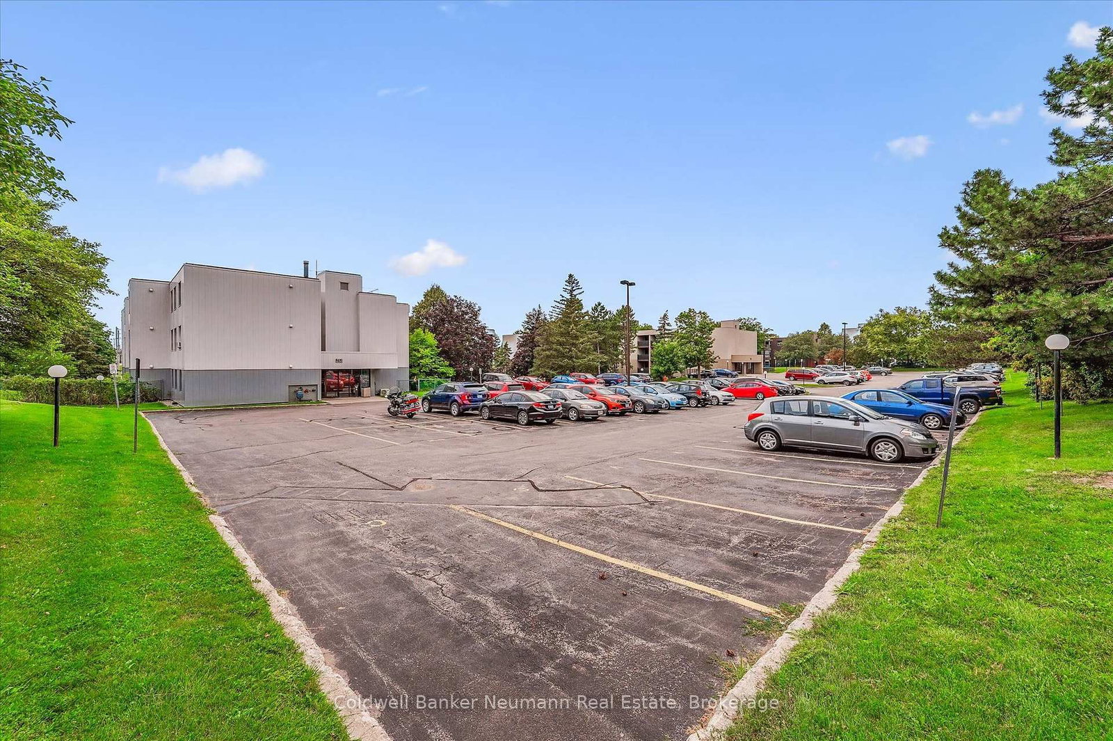 65 Silvercreek Parkway N • #407 • Guelph, ON photo 3