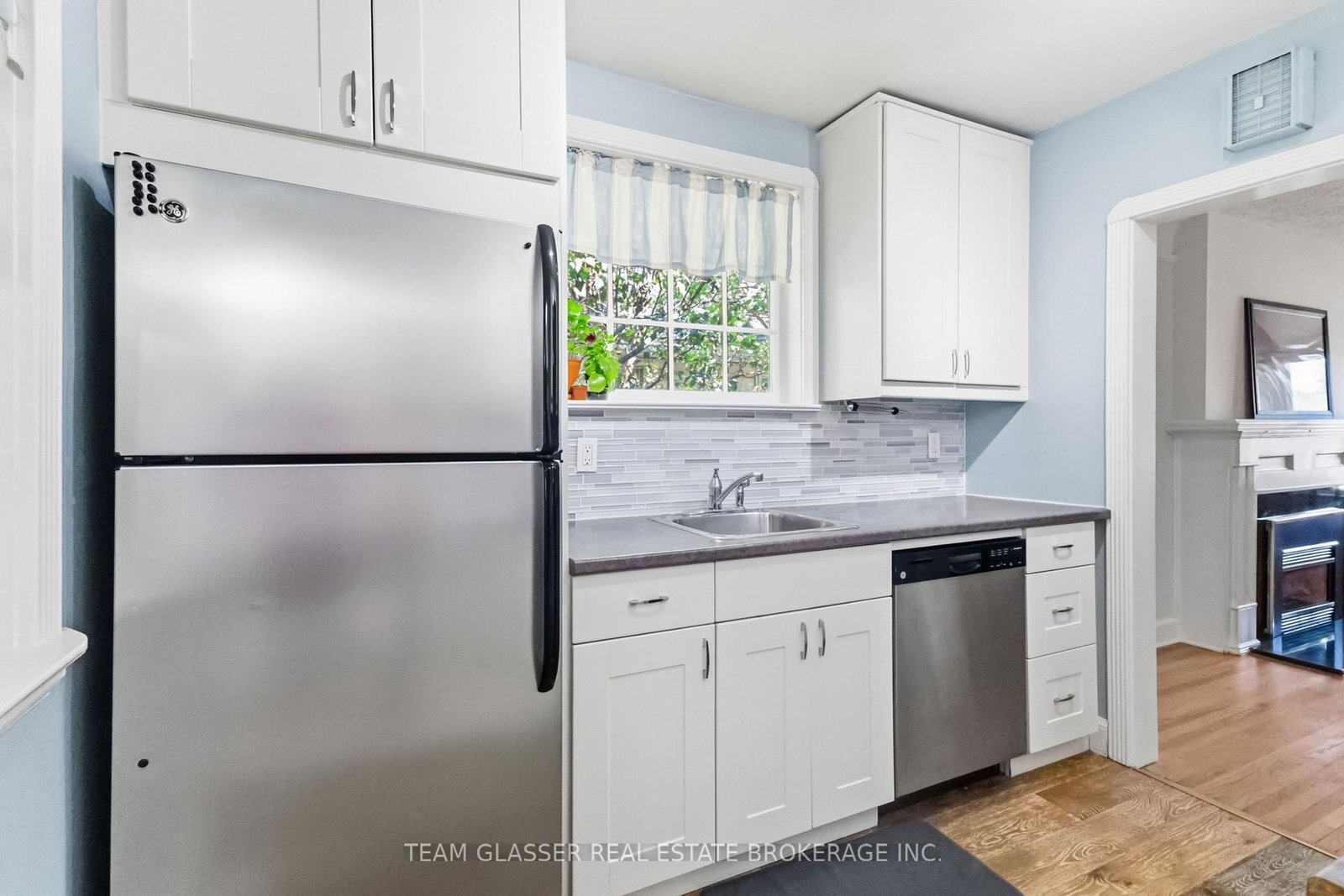45 TREVITHEN Street • London South, ON photo 6