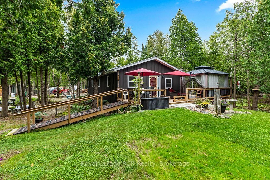 269 Lindsay Road 20 Road • Northern Bruce Peninsula, ON photo 17