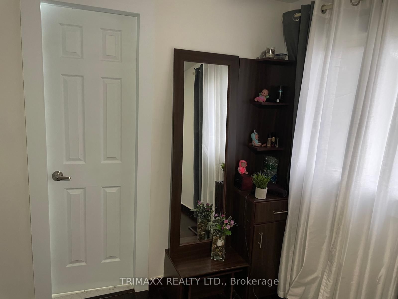 1086 CANFIELD Crescent • Woodstock, ON photo 18