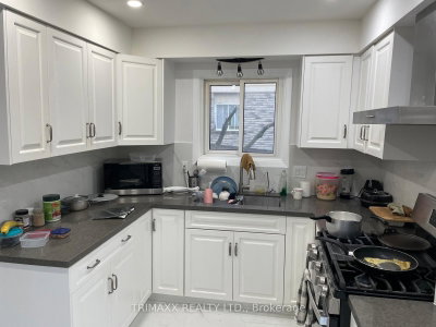 1086 CANFIELD Crescent • Woodstock, ON photo 4
