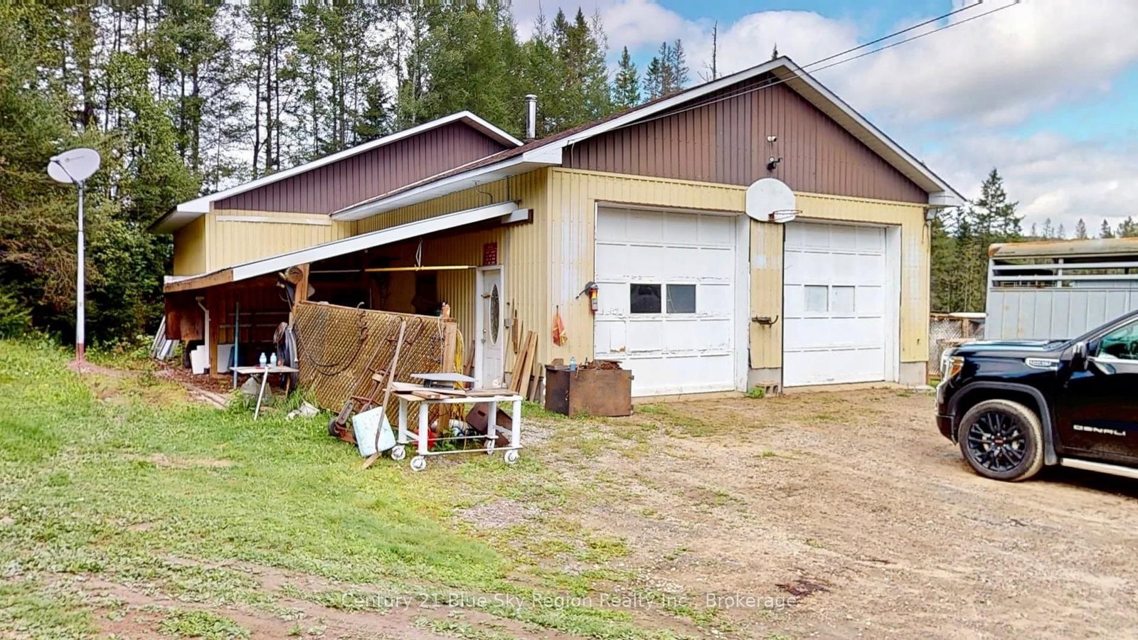 76 S. Horn Lake Road • Burk's Falls, ON photo 40