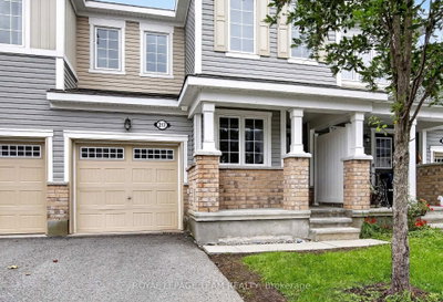 217 Conifer Creek Circle • Ottawa, ON photo 2