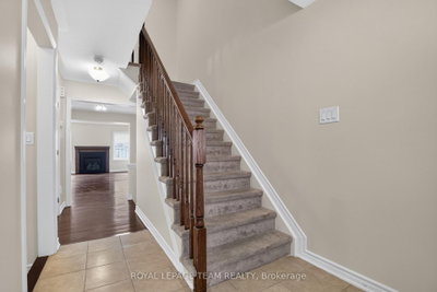 217 Conifer Creek Circle • Ottawa, ON photo 6