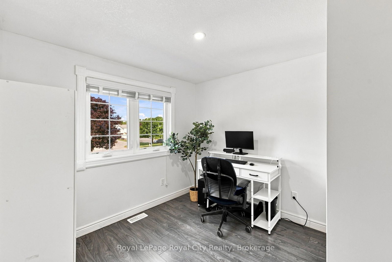 452 Millburn Boulevard • Centre Wellington, ON photo 24