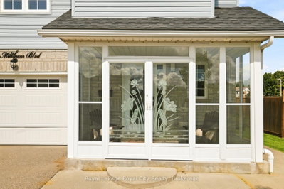 452 Millburn Boulevard • Centre Wellington, ON photo 3