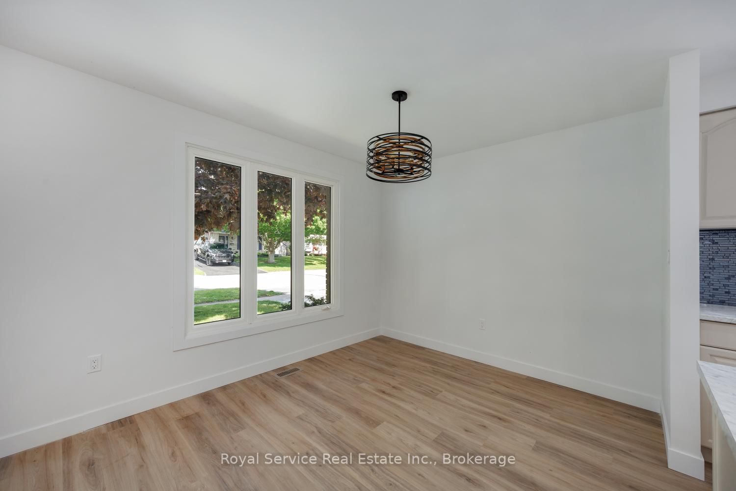 567 Daintry Crescent • Cobourg, ON photo 10